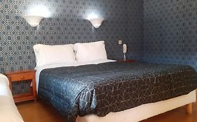 Hotel Des Couronnes Chateaudun
